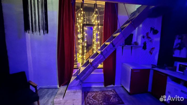 Аренда лофта с пилоном