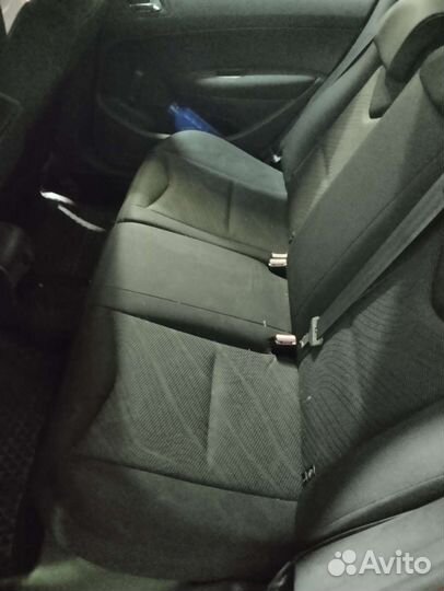 Задние сиденья Peugeot 308