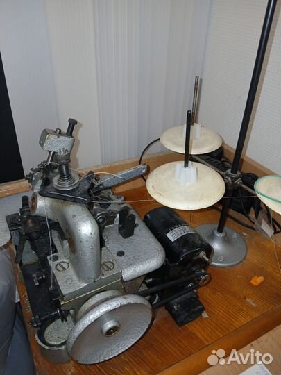 Промышленный оверлок 51кл