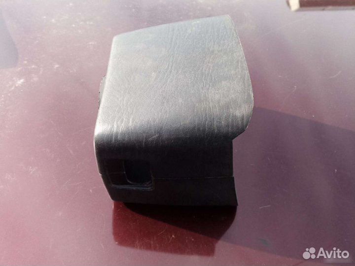 Подрулевой кожух Audi 80 B4