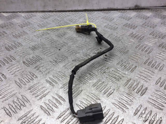 Датчик коленвала Toyota Previa 2azfe