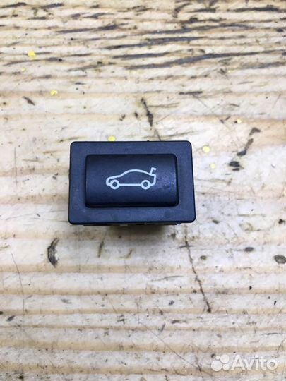 Кнопка открывания багажника Bmw 525 E60 M54 2003