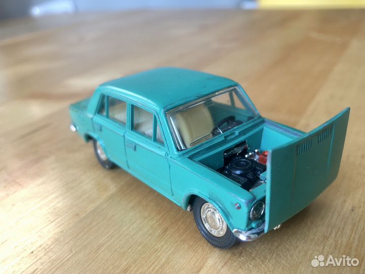 Модель автомобиля ваз 2101 1:43 модель а17