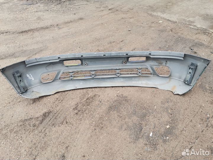 Бампер передний Mercedes Vito W638