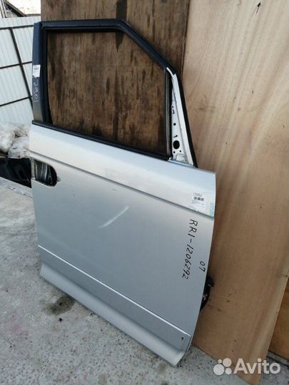 Дверь передняя правая Honda Elysion RR1