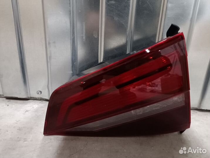 Фонарь правый внутренний Volkswagen Jetta 6 2010