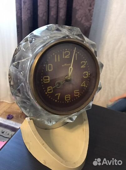 Настольные часы Молния СССР