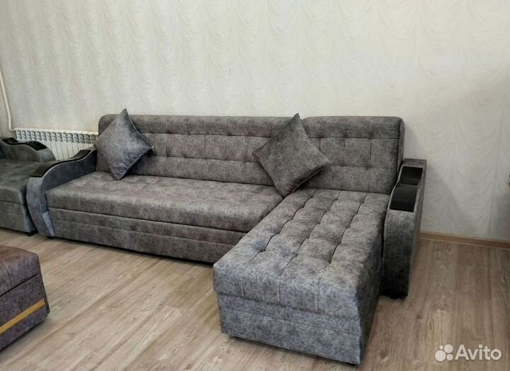 Диван угловой в наличии