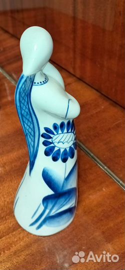Девушка с косой статуэтка гжель СССР