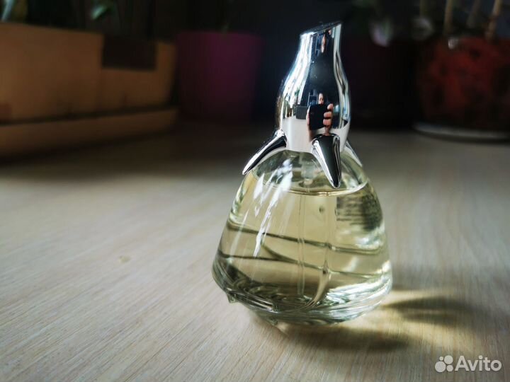 Парфюмерная вода женская