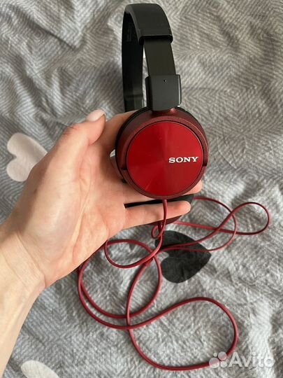 Наушники Sony