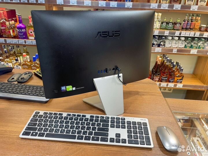 Моноблок Asus v222g