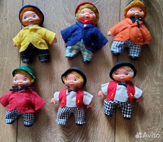 Кукла гдр, Италия, копытка