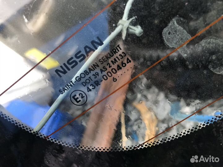 Стекло заднее Nissan Note