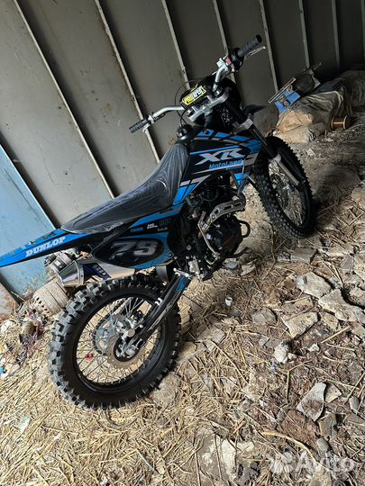 Кроссовый мотоцикл XR-250