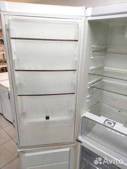 Холодильник Ноуфрост Electrolux 200см/Гарантия