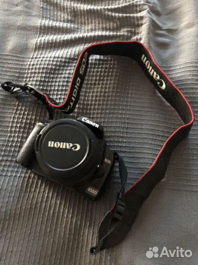 Зеркальный фотоаппарат