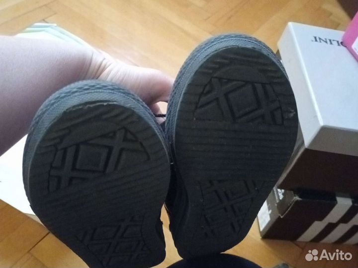 Ботинки для девочки 29 размер лаковые