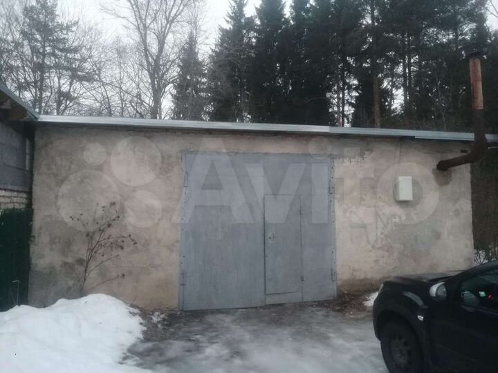 Гараж, > 30 м²