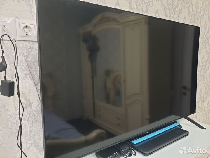 Продам телевизор на запчасти