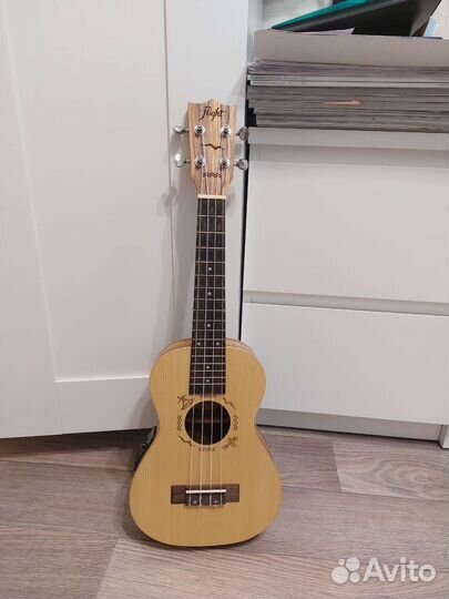 Укулеле Flight duc325ceq SP/ZEB концерт,с чехлом