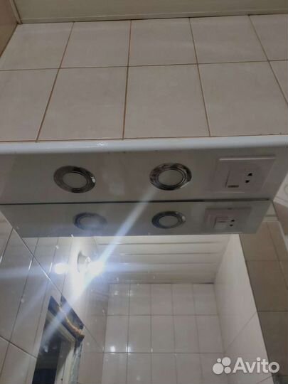 Зеркало с подсветкой для ванной