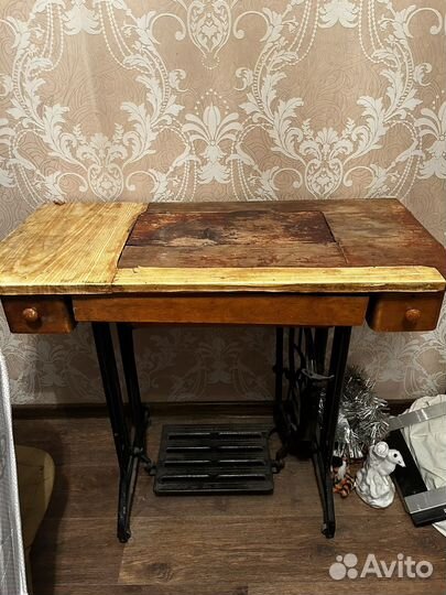 Швейная машинка зингер