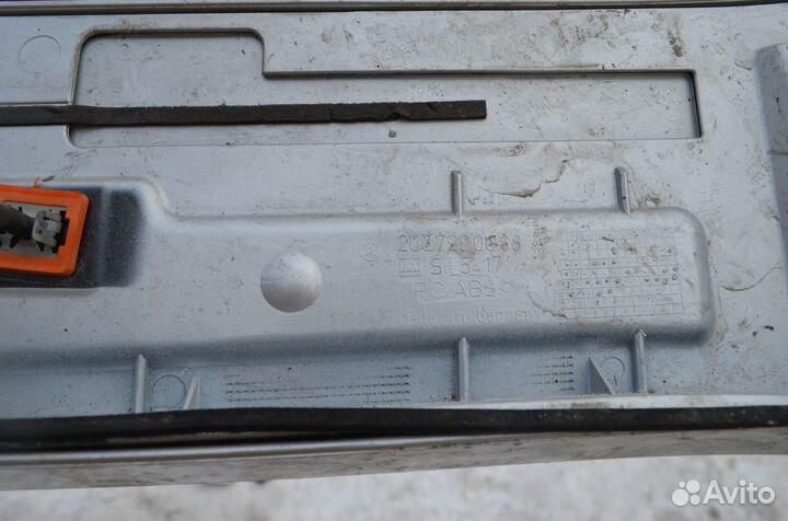 Сполер крышки багажника универсал mercedes W203