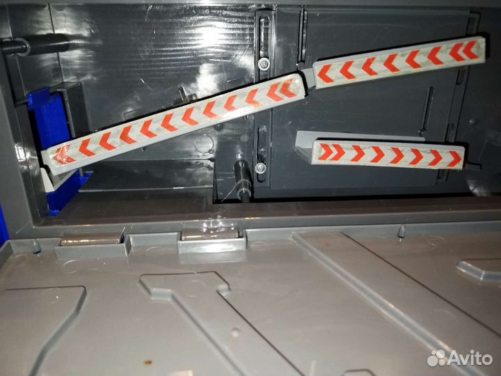 Игрушка грузовик