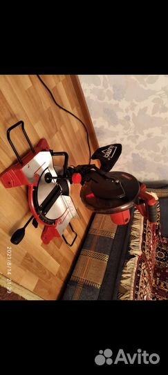 Торцовочная пила бу