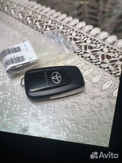 Ключи от toyota camry 70