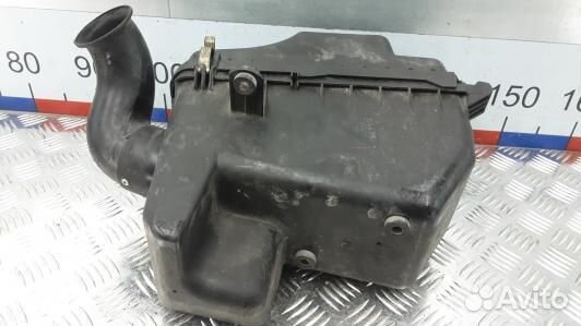 Корпус воздушного фильтра toyota RAV 4 ZCA2 (4BR10NQ01)