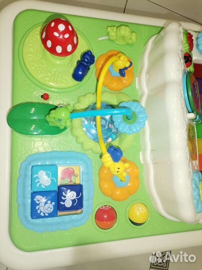 Развивающий столик hicco