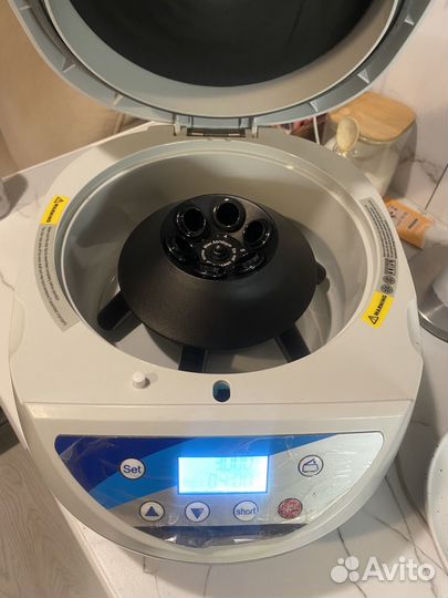 Центрифуга лабораторная Labspin plus XC-3000