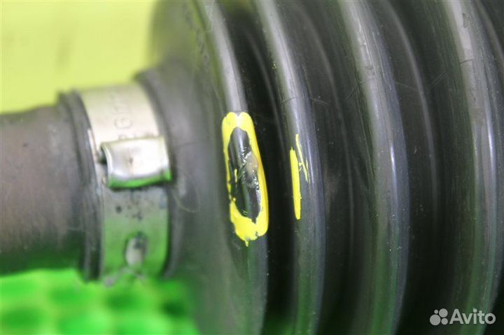 Привод передний правый Toyota Caldina ST215 3S-FE