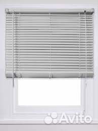 Жалюзи горизонтальные пластиковые белые