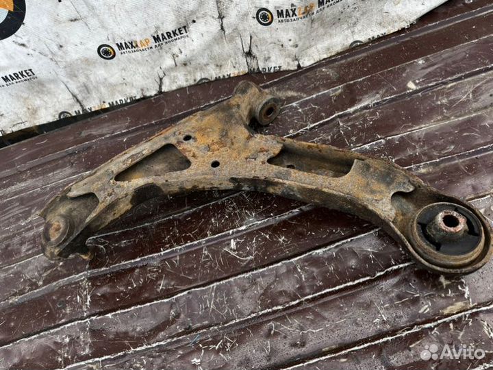 Рычаг перед прав Suzuki Grand Vitara 2.4 2008