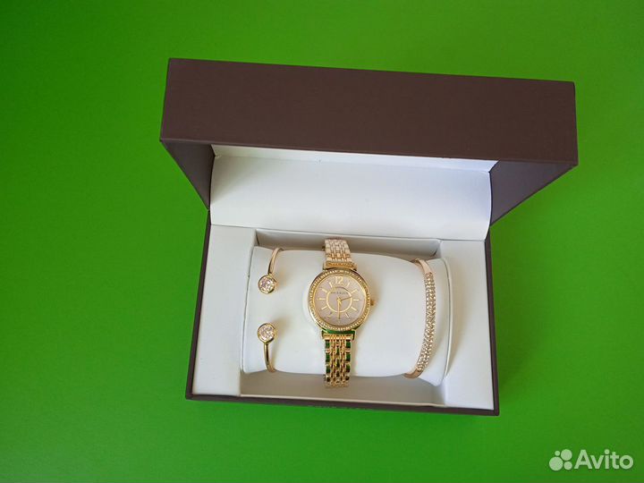 Женский набор часы + 2 браслета