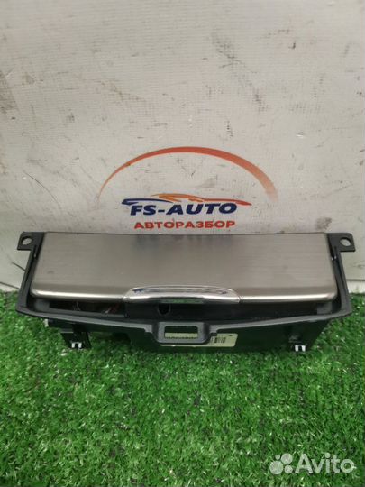 Пепельница Ford Mondeo 4 седан 2.0 aoba 2008