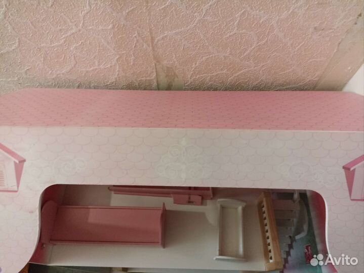 Домик кукольный деревянный