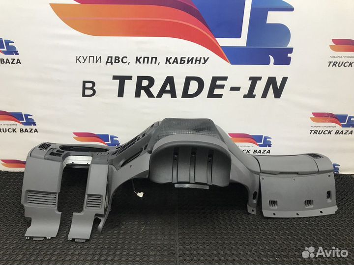 Передняя панель салона Daf XF106