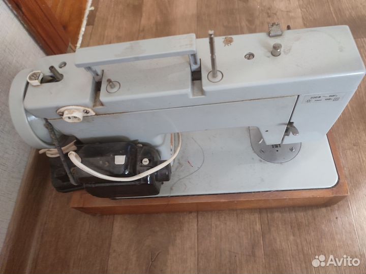 Швейная машинка чайка 134 а