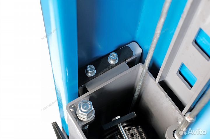 Подъемник 2х стоечный 4т. с верхней синхронизацией