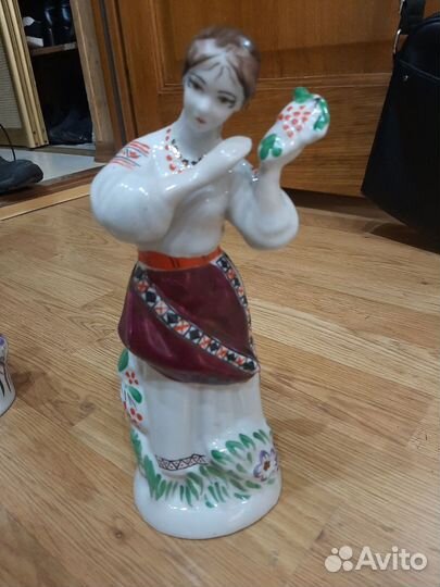 Фарфоровая статуэтка времен СССР