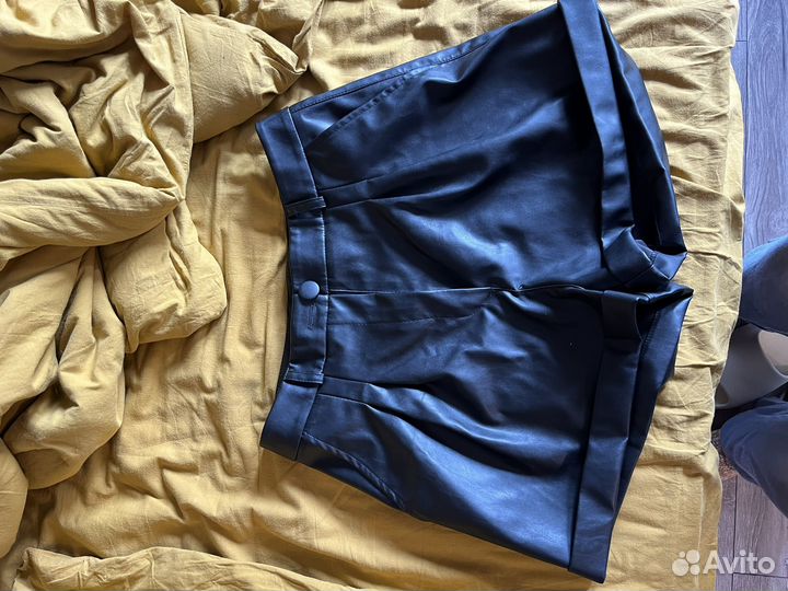 Шорты черные 46