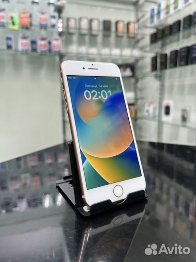 iPhone 8, 64 ГБ