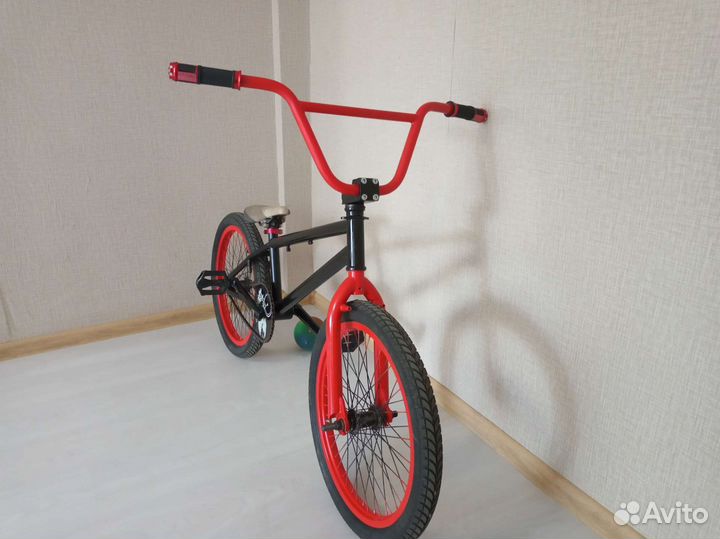 Трюковой велосипед bmx