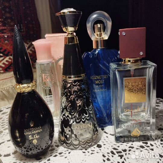 Пустые флаконы от парфюма