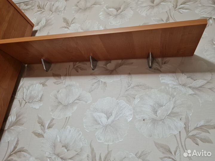 Полка навесная