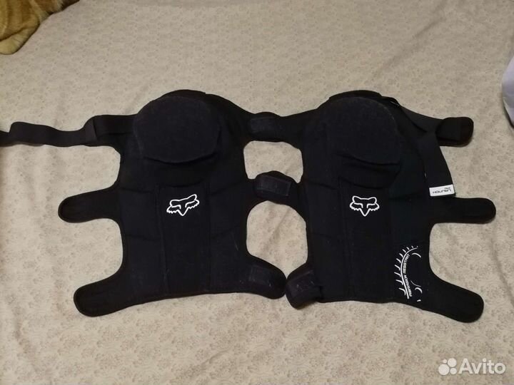 Наколенники FOX